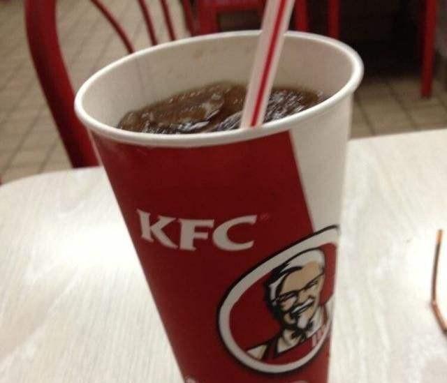 为什么美国的肯德基可乐饮料可以免费续杯,而中国的不可以?