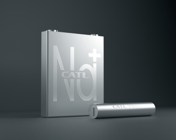 宁德时代钠离子电池明年将正式量产：15分钟充电80％