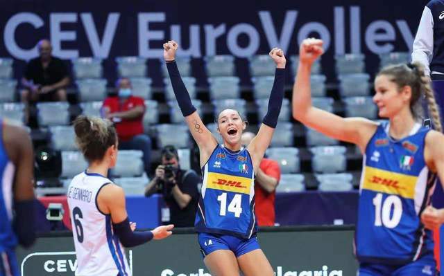 法尔的受伤对意大利女排而言是致命打击.