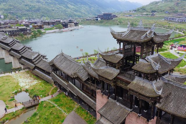 濯水古鎮真的太美了,還有這樣一個風雨橋