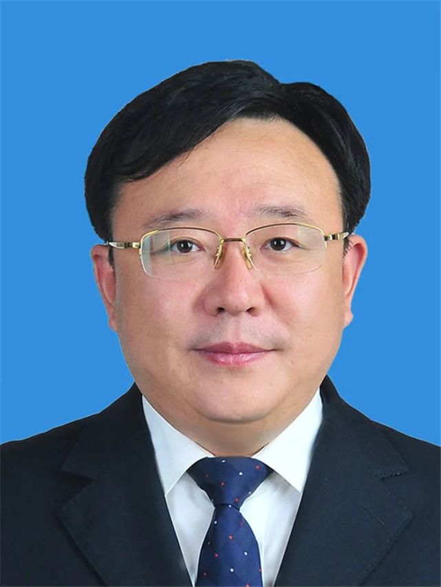 男,汉族,1968年10月生,中央党校在职大学,中共党员,现任邯郸市副市长