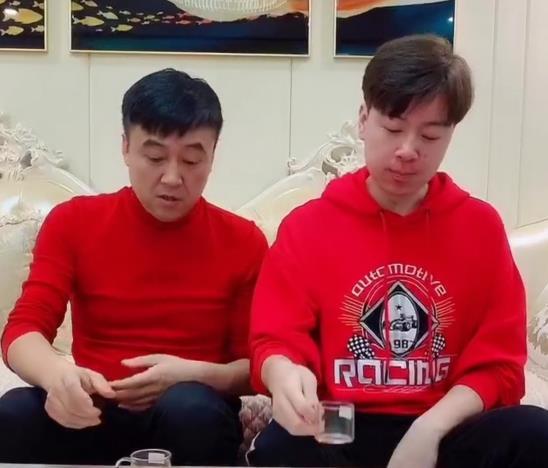 《乡村爱情》中44岁的他跟90后谈恋爱 戏外儿子都这么大了|张中维