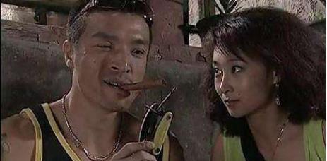 魔幻手机排行_魔幻手机:6位演员微博粉丝排行,陆小千垫底,第1不是焦恩俊!