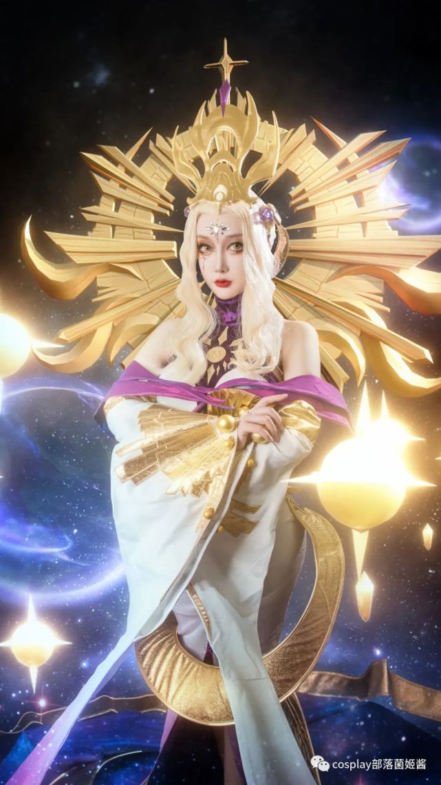 排版高科技背板@_间二甲苯_摄影@裂空桑王者荣耀-武则天-倪克斯神谕