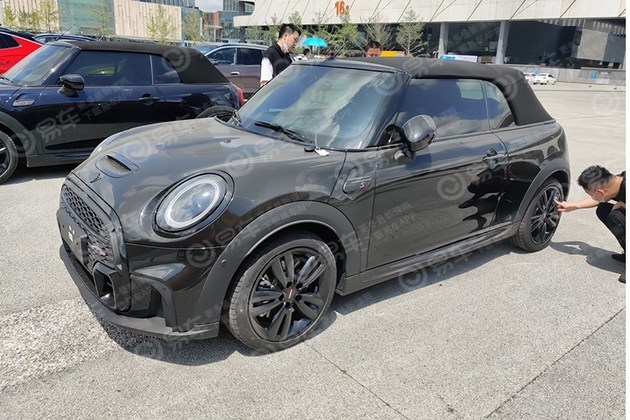 2021成都车展探馆黑标mini敞篷特别版实车