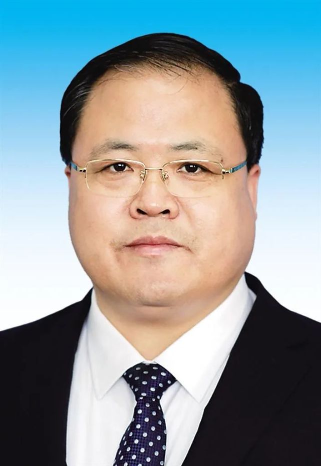 尹卫江,男,汉族,1967年7月生,中央党校在职研究生,中共党员,现任沧州