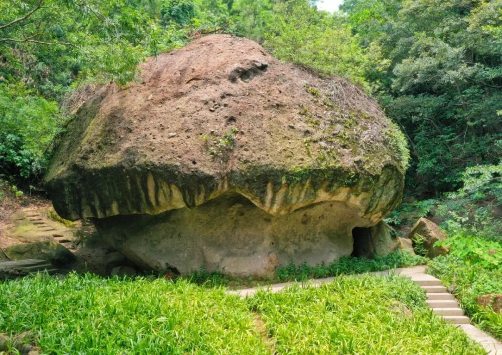 石燕岩景区图片