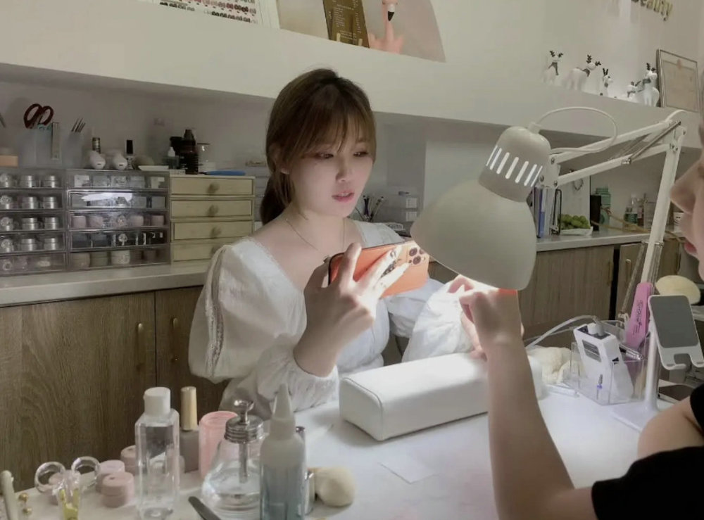 湖州ipad女失主恶意对待归还者被网暴!哭求:别再咬住我不放_腾讯新闻