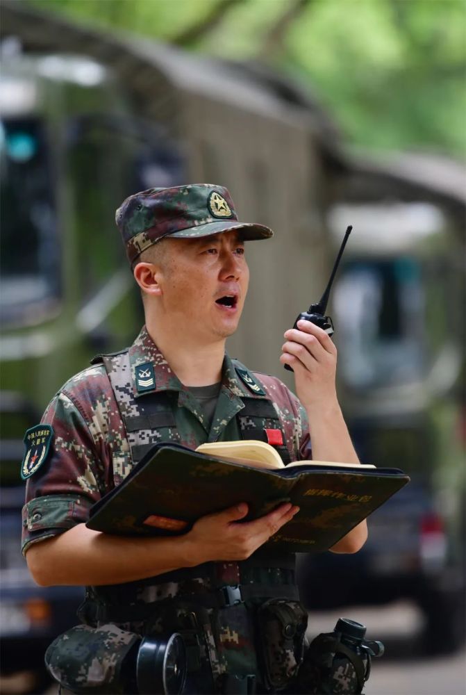 南部先锋|二级军士长徐光俊:驾驭长剑向战场_腾讯新闻