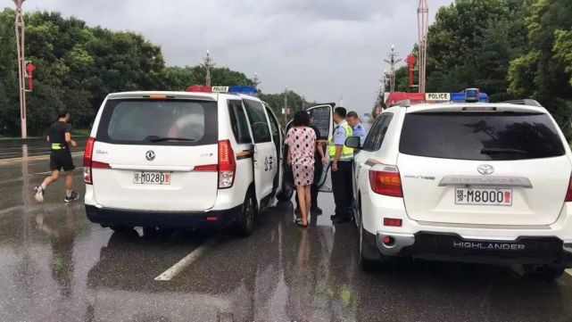 刚刚!仙桃叶王路附近一男子被抓!