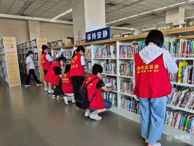 不负时代韶华"新时代学雷锋志愿服务系列活动