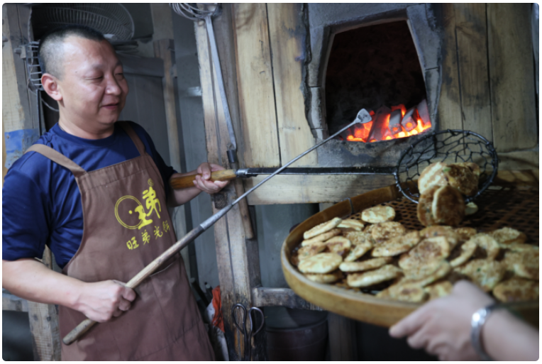 省级非遗建瓯光饼百年美味的现代传承