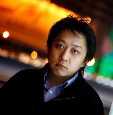 他的女朋友感到不过瘾,于是天天催促张牧野,让他去找到这位作者续写