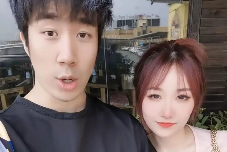 永劫无间美女配野兽骚男携手紫菜蛋花兔颖领风骚今晚吃鸡