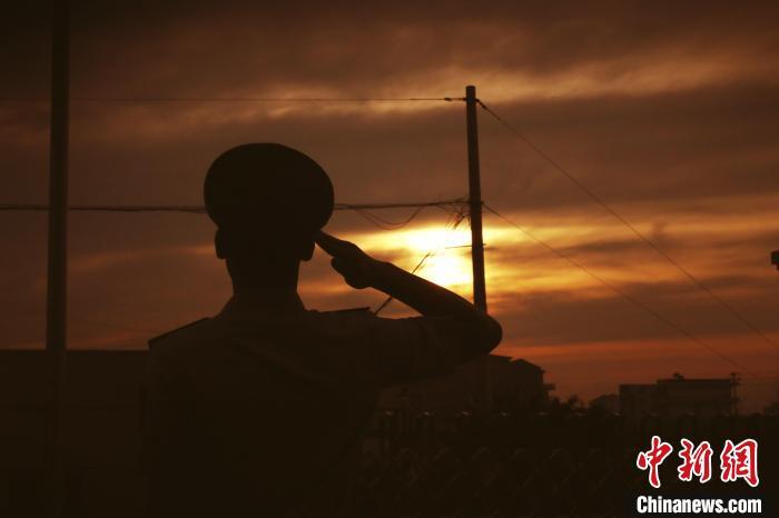 浙江武警战士惜别军旅岁月亦如好茶将尽留有回甘