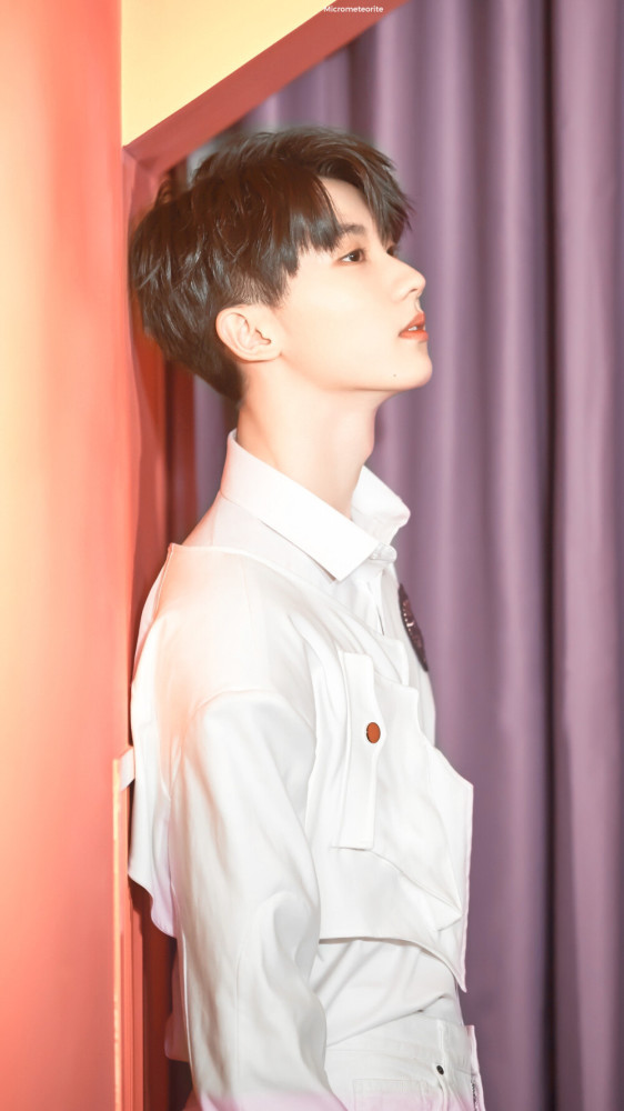 tnt马嘉祺壁纸向着未知向着未来