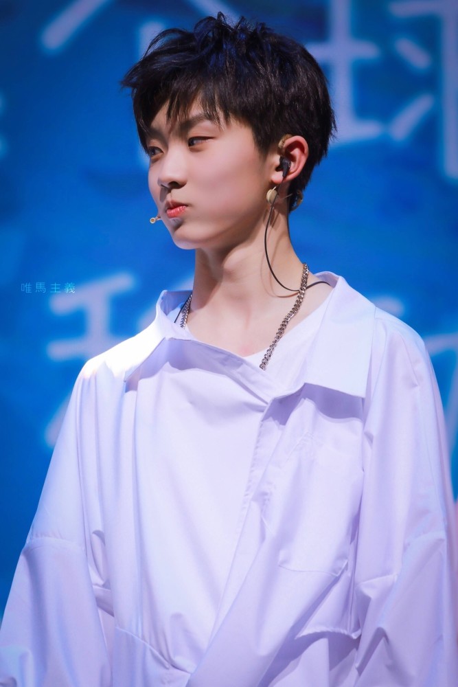 tnt:马嘉祺壁纸:向着未知,向着未来