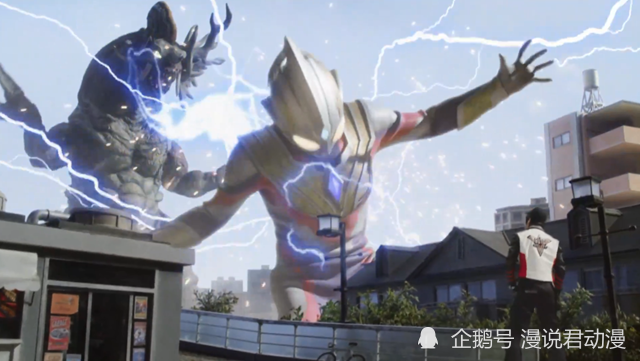 特利迦奥特曼初代胸肌挡闪电成经典特利迦效仿变成失败案例