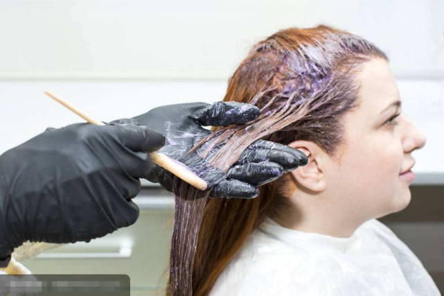 一年"焗油"几次对身体没影响?焗营养油越多越好,焗色油需慎重