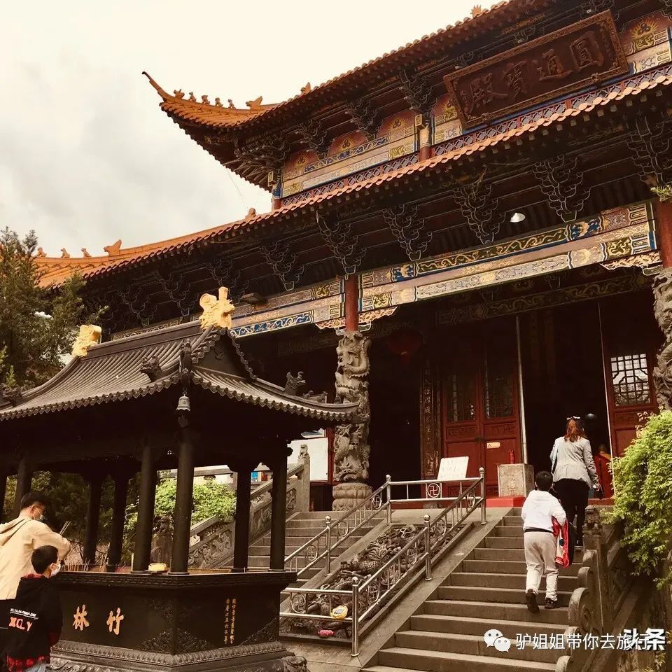 带上老妈走遍中国:龙游竹林禅寺