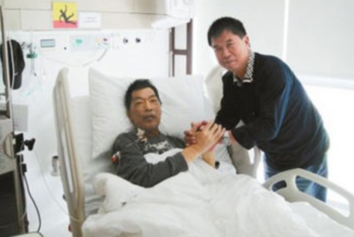 成奎安病逝12年黄一山发文悼念爆料大傻哥三兄弟同年去世