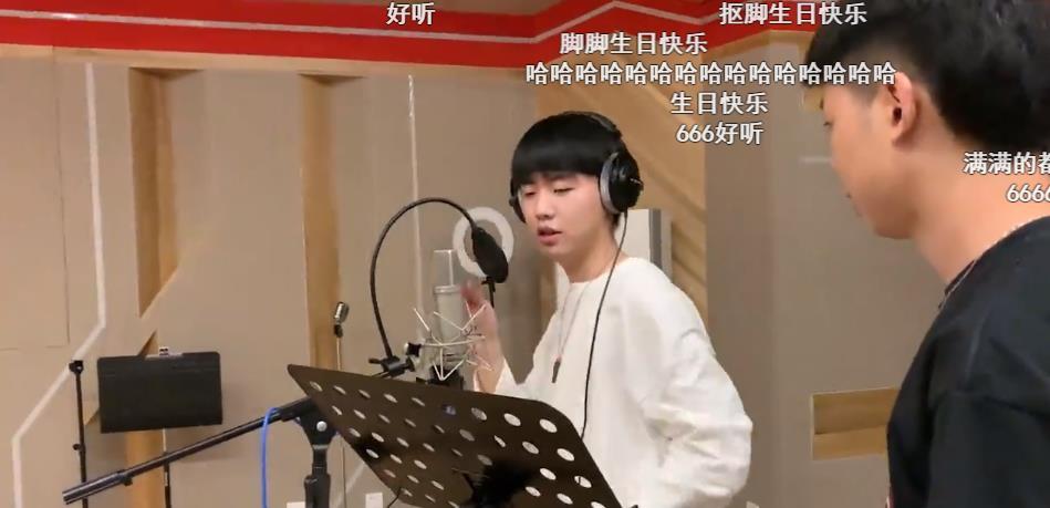 小抠脚首支个人单曲《狙神》发布,用歌声体现了游戏中的点点滴滴