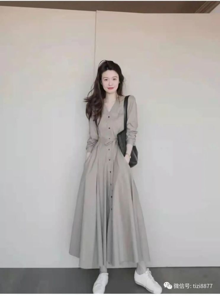 长款连衣裙配什么鞋子好看