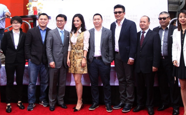 赵薇黄有龙夫妇荃湾逾亿元豪宅 离奇转名 近年急沽货