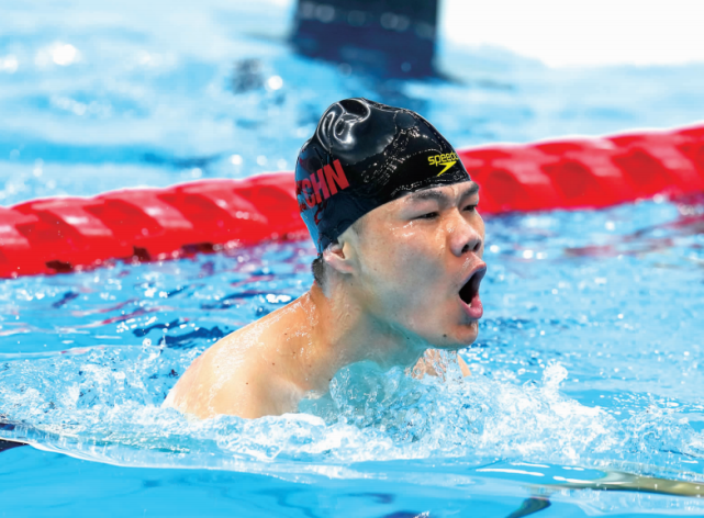 破纪录夺残奥金牌昆明无臂飞鱼郑涛你太棒了