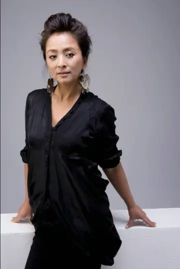 1婚嫁日本2婚嫁美国就不嫁中国女星李勤勤的疯狂情史大揭秘