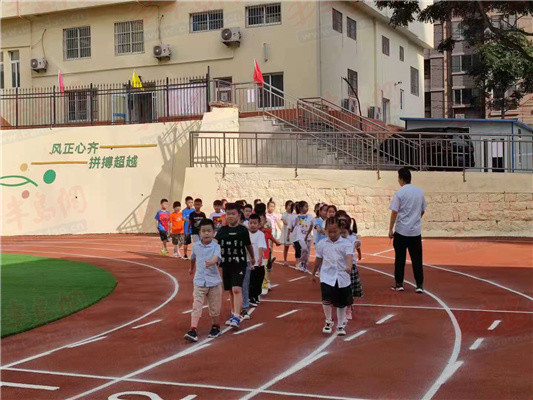 青岛西海岸超银小学图片