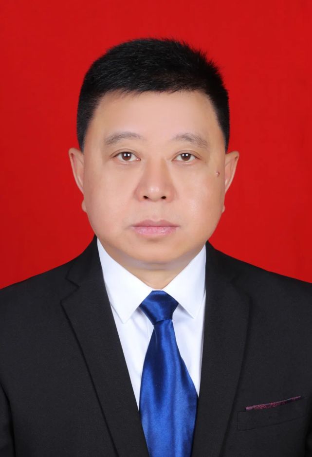 王万里同志任达州市大竹县监察委员会副主任,代理主任