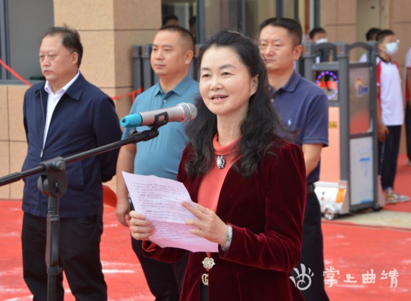 曲靖市第一中学党委书记,校长李晶,陆良县委书记缪应虎,县委副书记