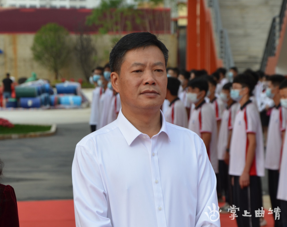 曲靖市第一中学党委书记,校长李晶,陆良县委书记缪应虎,县委副书记