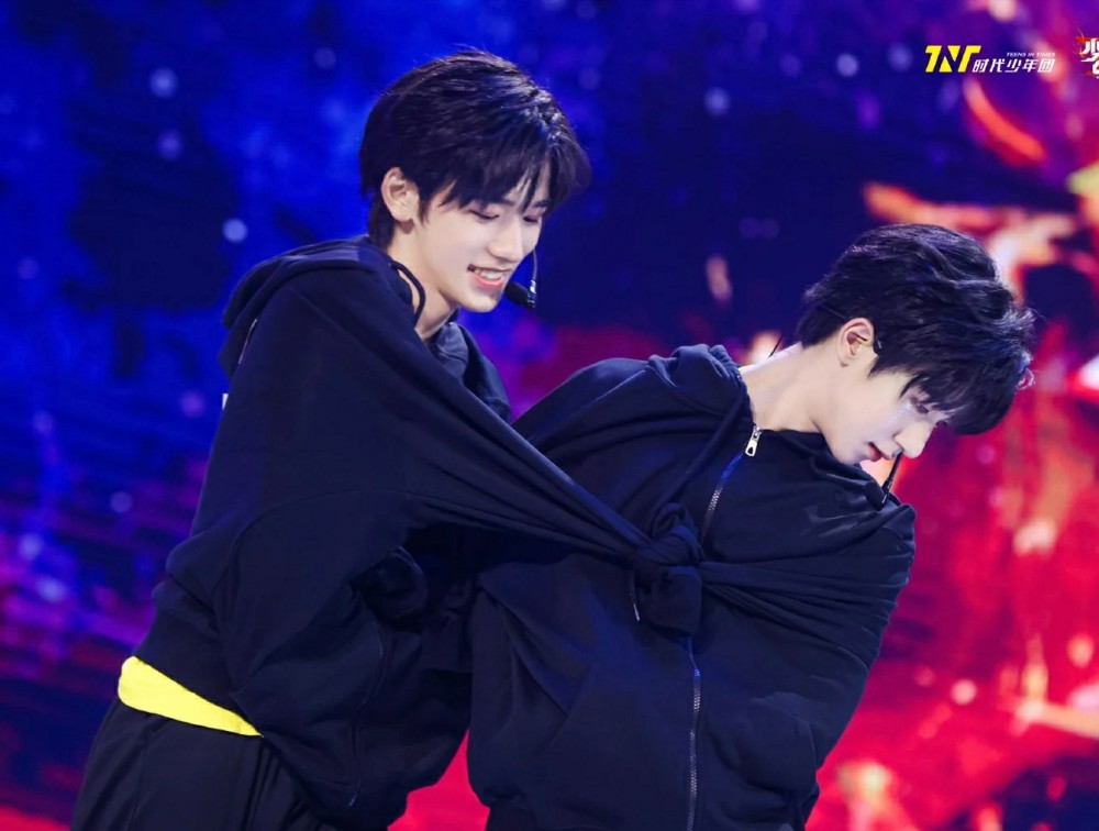 宋亚轩贺峻霖 头像 壁纸【轩霖】_腾讯新闻