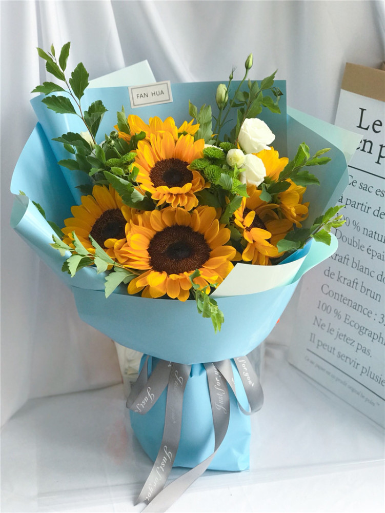 心理测试选一束你最喜欢的花测你暗恋的人是不是也对你动心超准