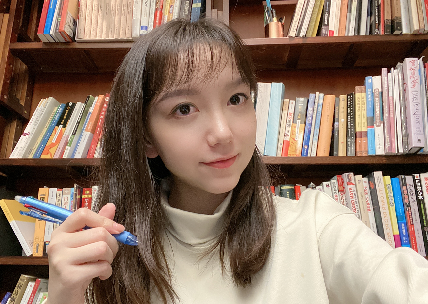 北大美女博士梅桢,高考成绩曝光后,网友:德不配位