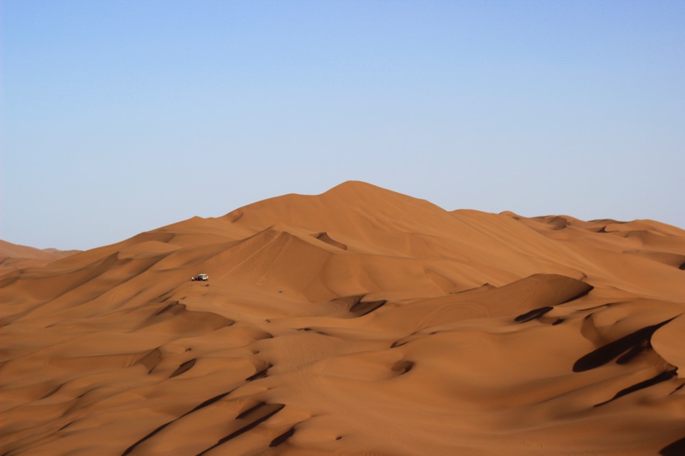 新疆气候越来越湿润?河流水量增大,沙漠频频下雨