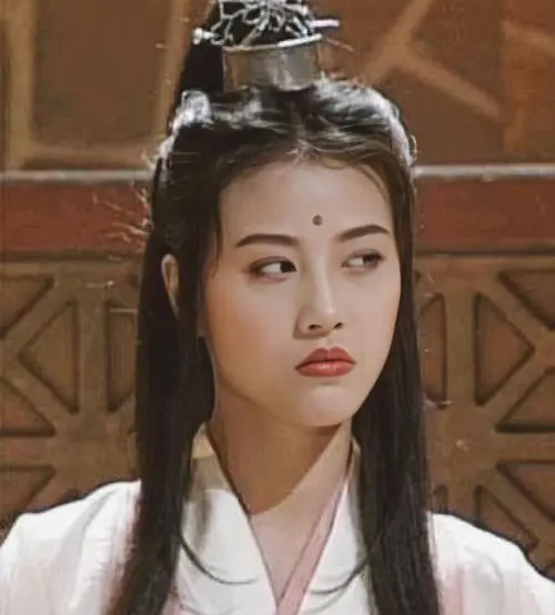 周海媚曾4次拒演灭绝师太直到导演提出一个条件她才答应