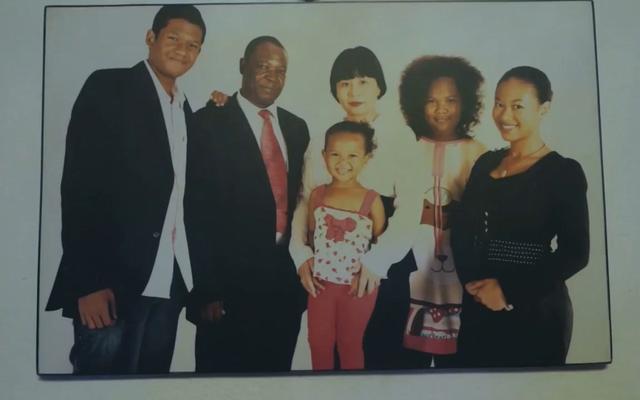 清华学霸王丽红不顾劝阻远嫁乌干达如今20多年了她过得好吗