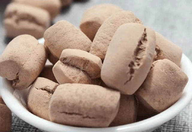 海地人怎么靠吃泥巴活下来?