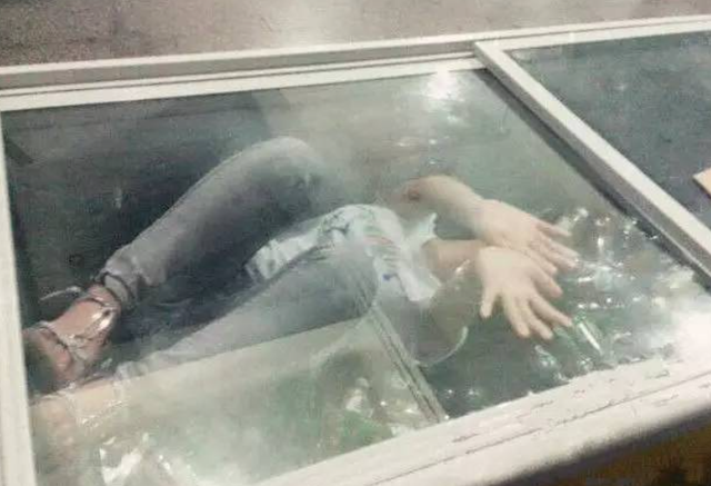 内蒙古一男子掐死前妻藏尸冰柜,其称妻子先动手,一时冲动杀了她