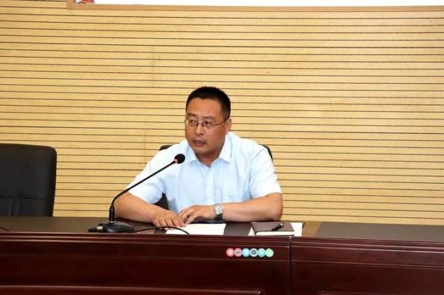 新学期新作为牟平育英艺术中学召开暑期集中学习全体教职工会议