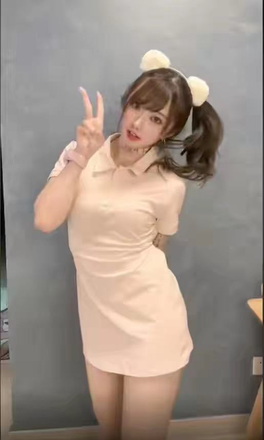 骚男携"八嘎酱"跨圈联动!cos沙男看点十足,女方保持悬念?