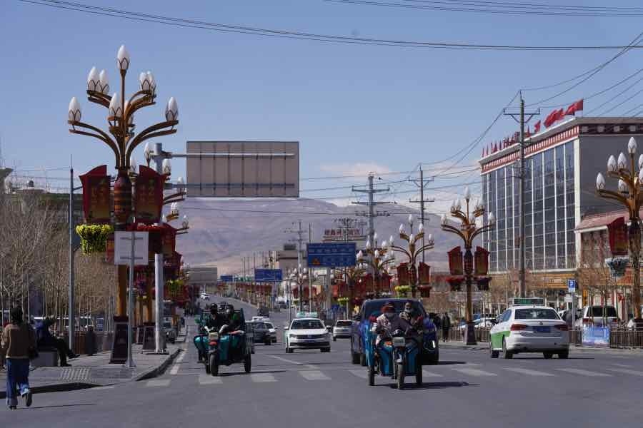 从高原红柳滩到现代化城镇——狮泉河镇的成长_腾讯新闻