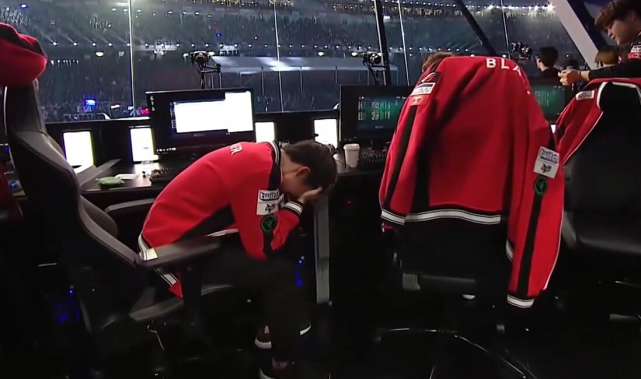 目前来看showmaker将接过faker的王座以一号种子的身份冲向世界赛,而