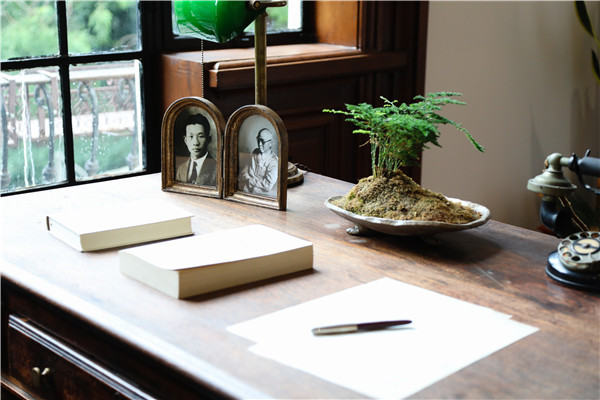 "1934年,左翼电影拍摄基地电通公司在徐家汇(斜土路)成立.