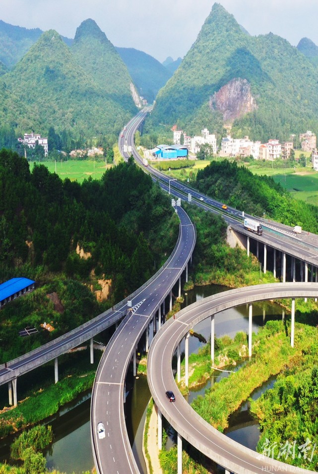 密织交通网 畅通发展路