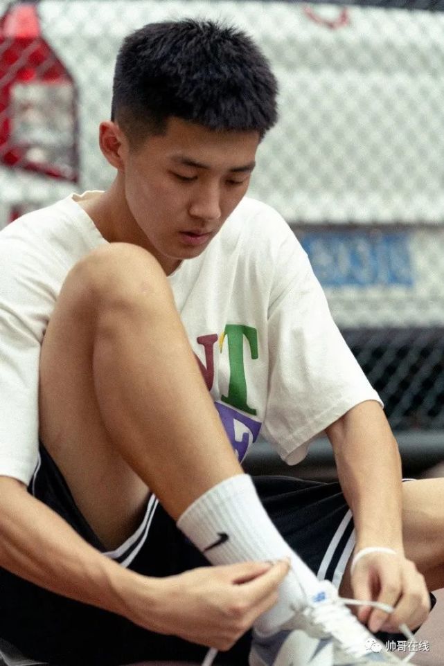 微博:xxxxxjccccc体育生99小哥哥星标/置顶