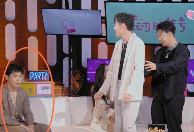 心动4马子佳跟杜海涛比身高时孔汝淳捂嘴笑马伯骞目光呆滞